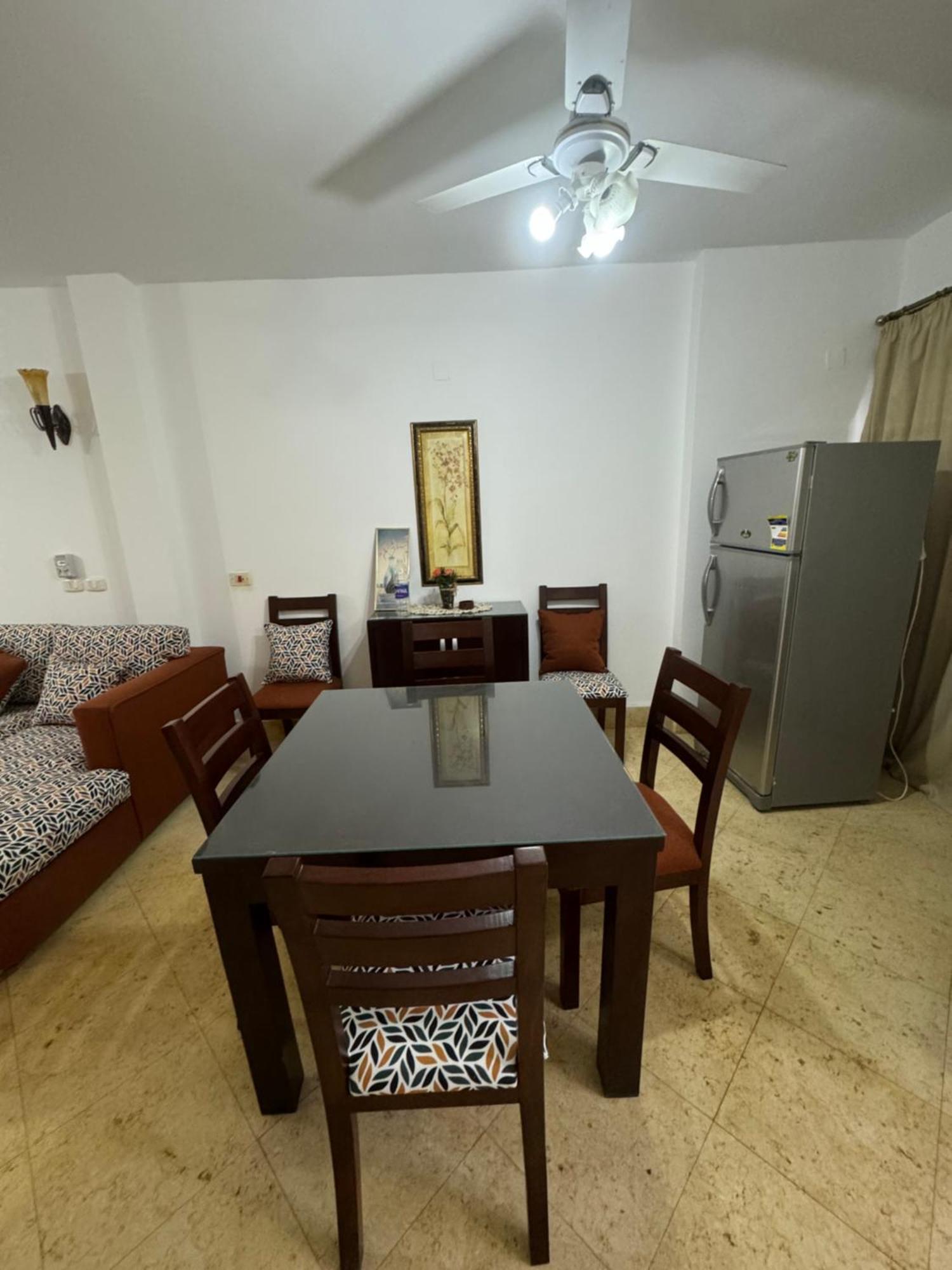 Brand New Renovated Cheerful 3-Bedroom Villa With 6 Pools Family Only- Perla Marina Kilo 85 El Alamein Kültér fotó